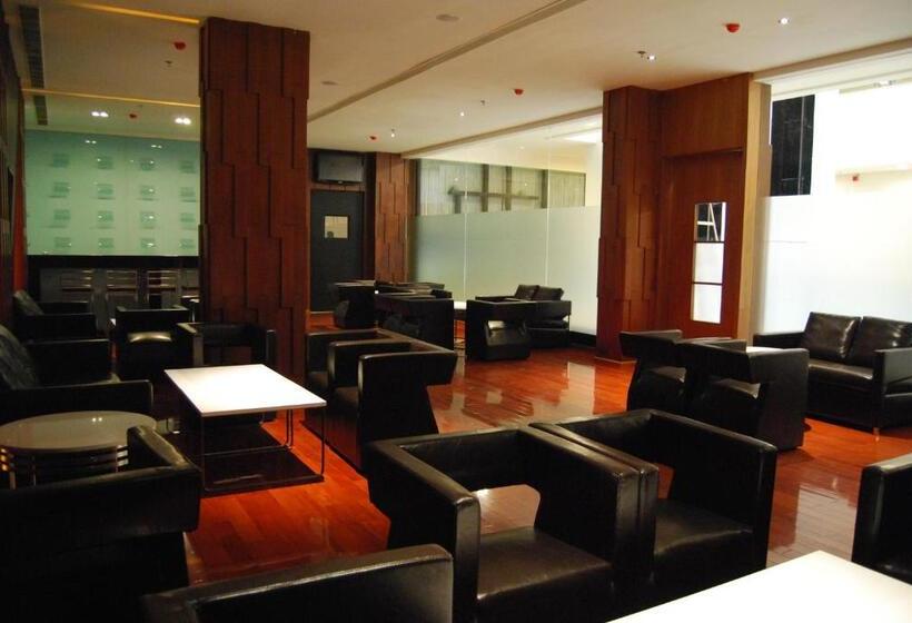 בית מלון כפרי Royal Park Kakinada