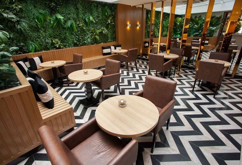 בית מלון כפרי Royal Regency Palace