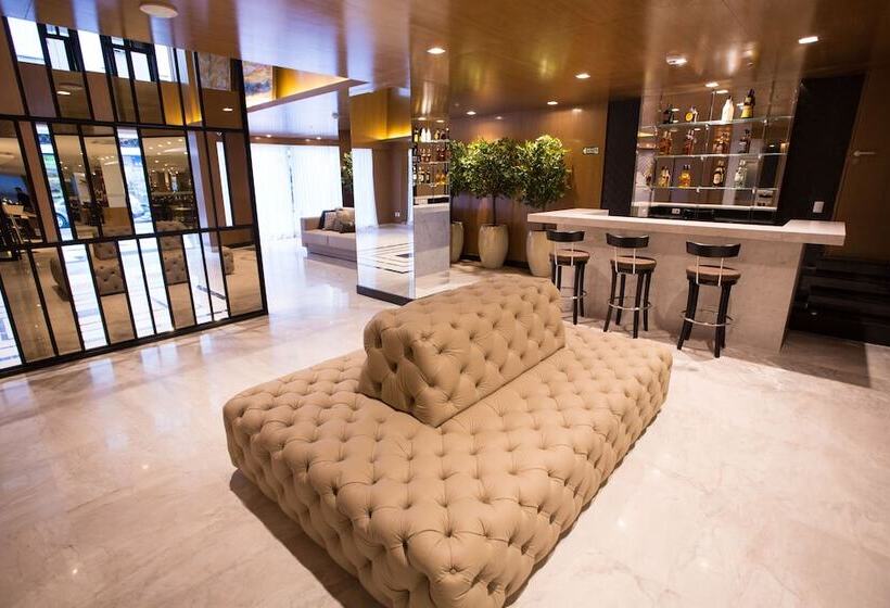 בית מלון כפרי Royal Regency Palace