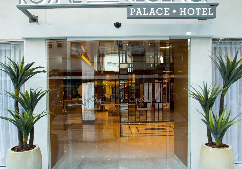 בית מלון כפרי Royal Regency Palace