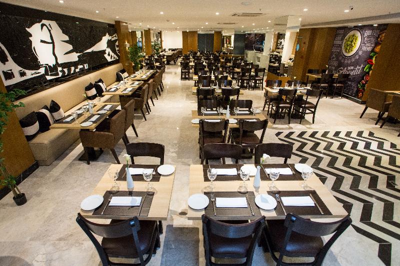 בית מלון כפרי Royal Regency Palace