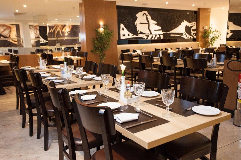 בית מלון כפרי Royal Regency Palace