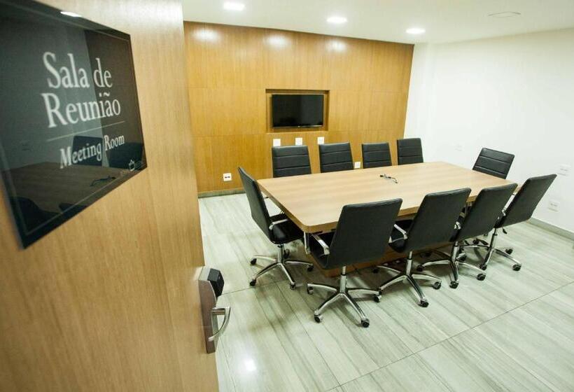 בית מלון כפרי Royal Regency Palace