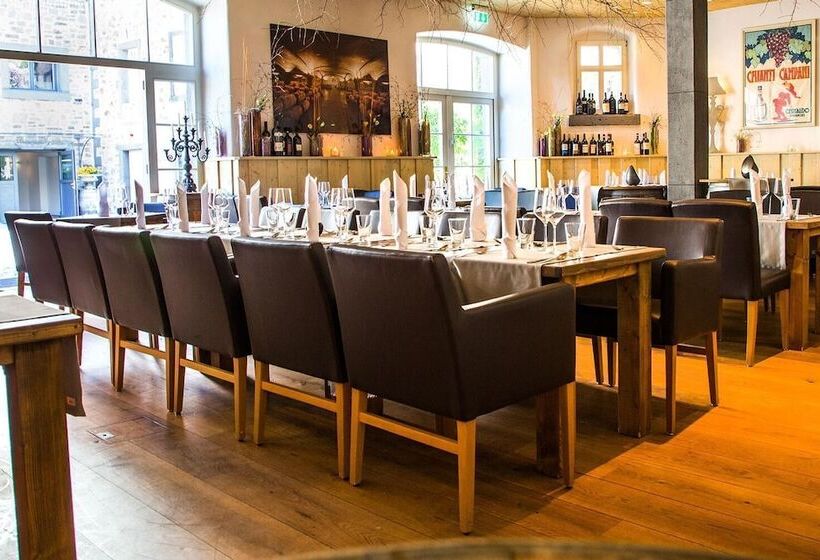 Schloss Hotel Burgbrohl