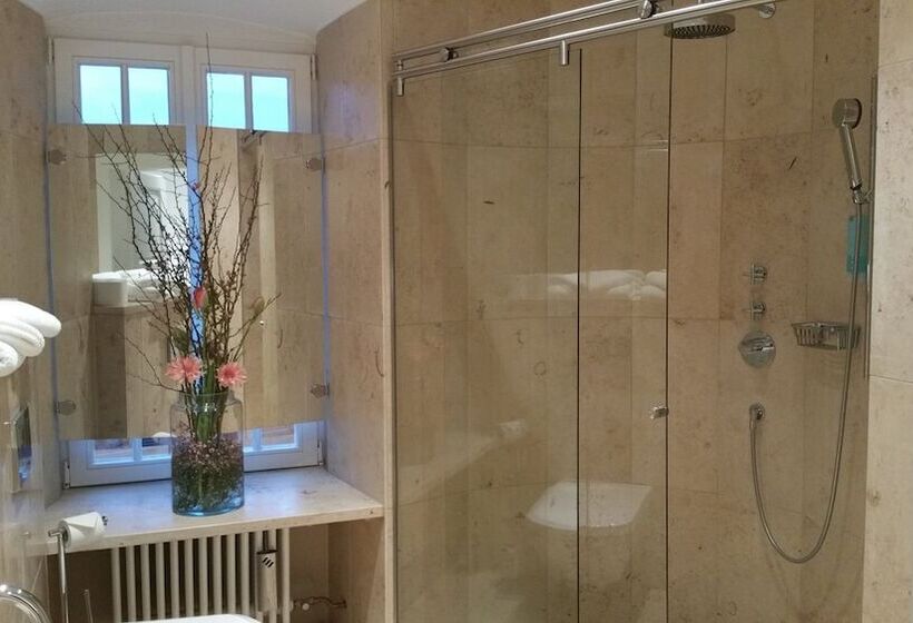 Schloss Hotel Burgbrohl