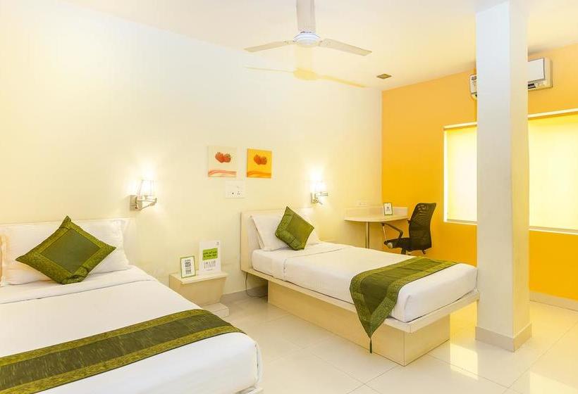 酒店 Fab Strawberry