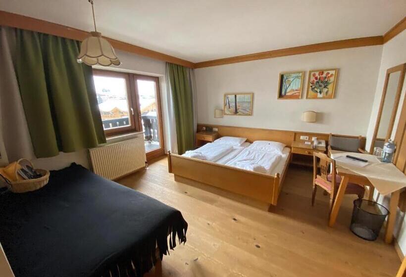 Отель The Alpine Palace New Balance Luxus Resort