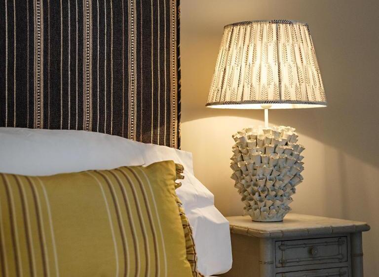 酒店 The Assembly House