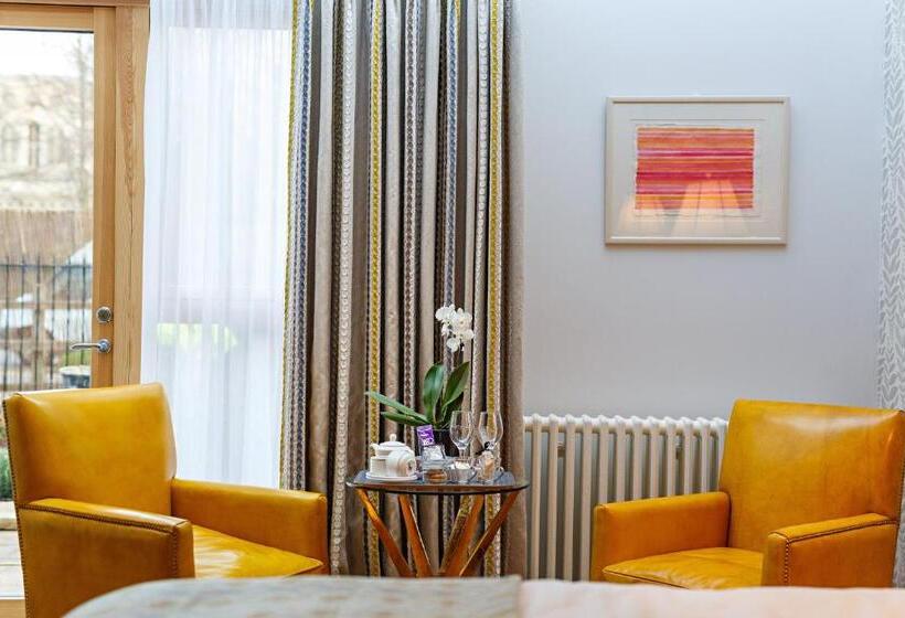 فندق The Assembly House