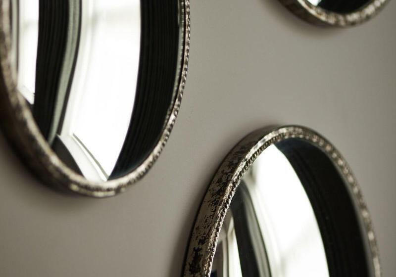 هتل The Bull And The Hide