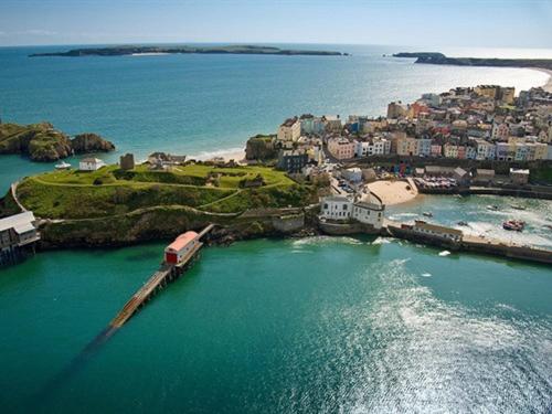 בית מלון כפרי The County