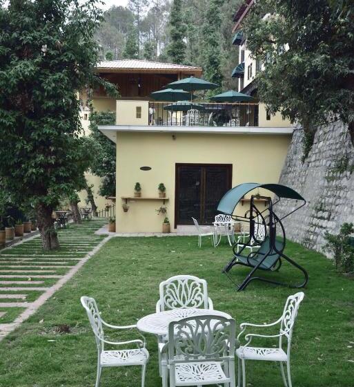 בית מלון כפרי The Fern Hillside Resort Bhimtal