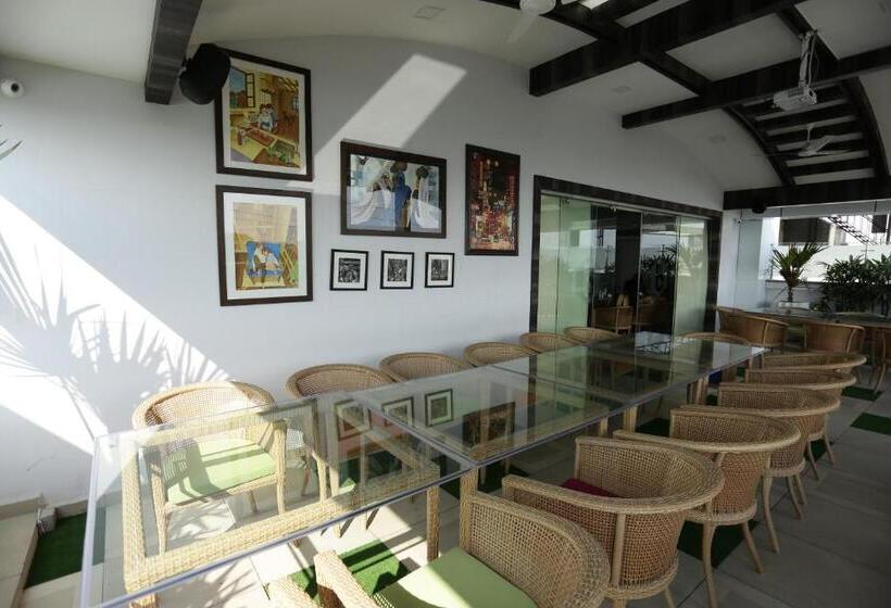 Отель Treebo Daksh Residency