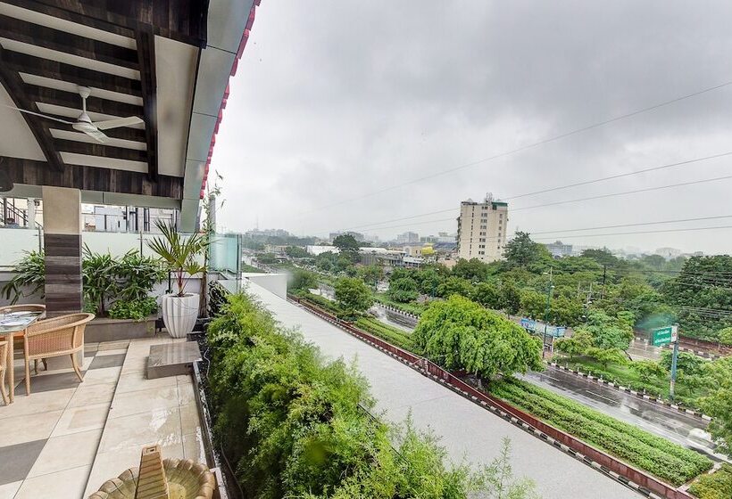 Отель Treebo Daksh Residency