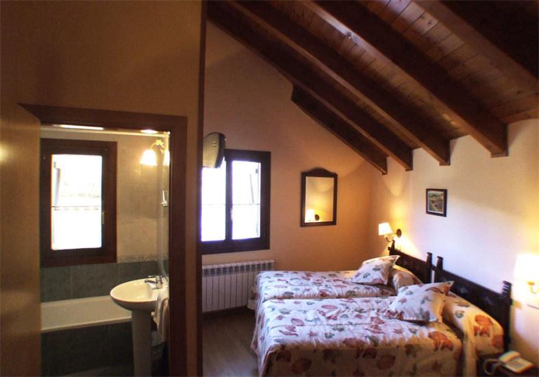 ホテル Tres Picos