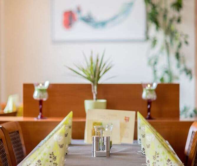 Отель Zur Brücke