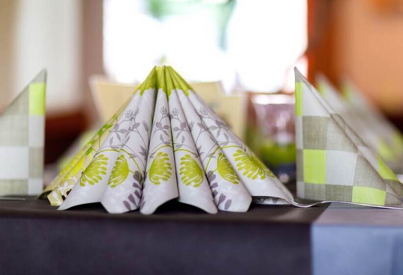 Отель Zur Brücke