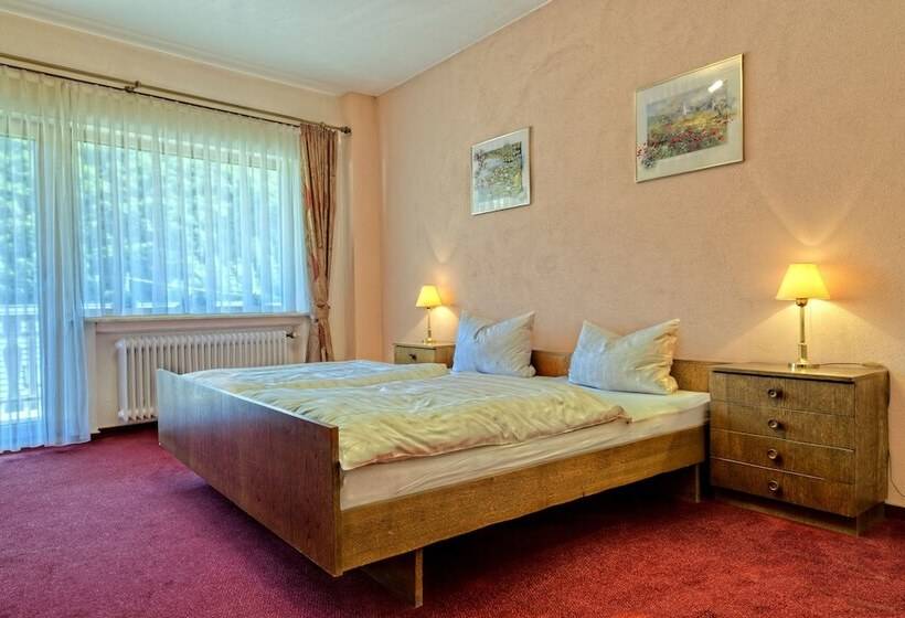 Отель Zur Brücke