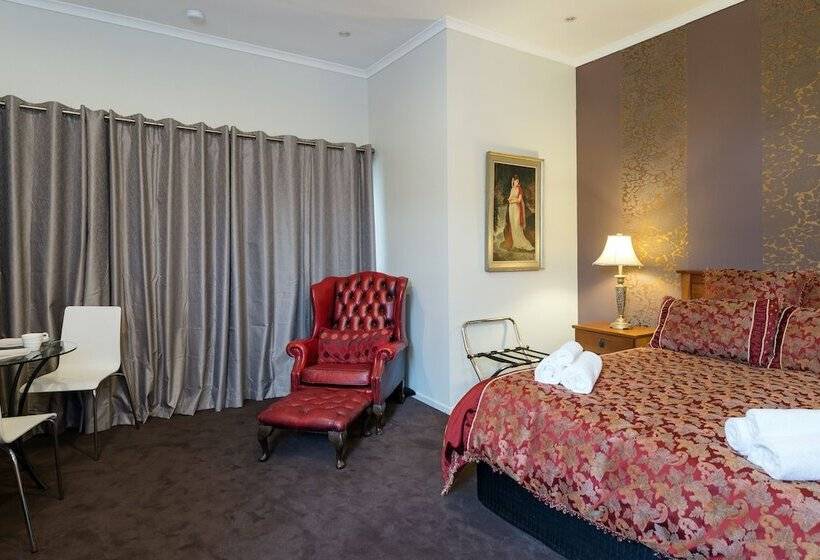 Lakeside City Apartments