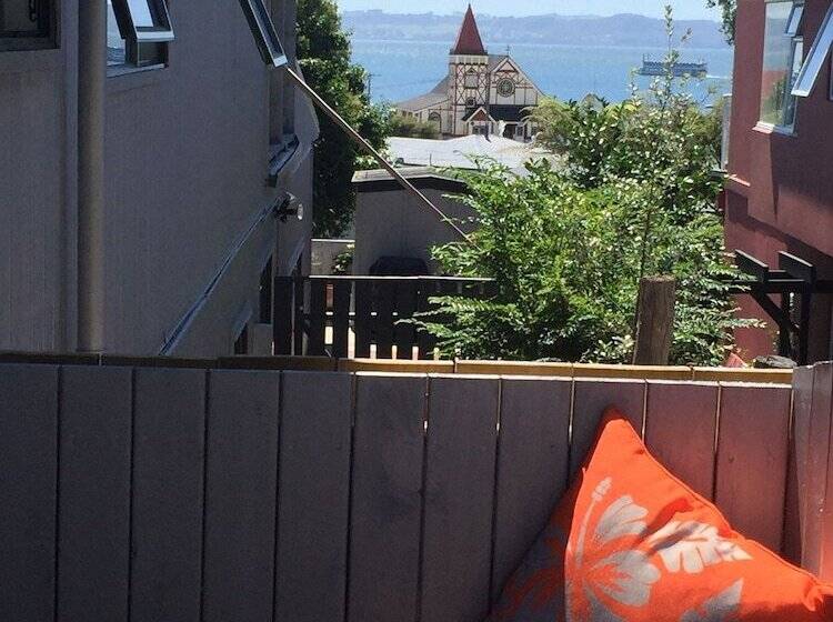 Lakeside City Apartments