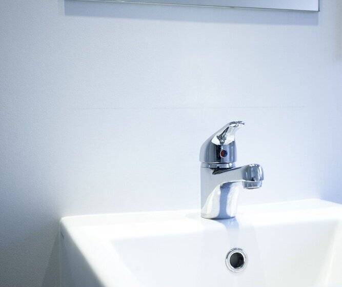 Lakeside City Apartments