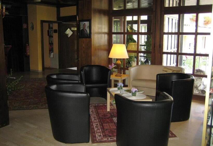 Landhotel Weinhaus Treis