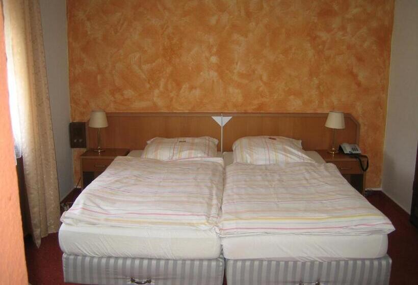 Landhotel Weinhaus Treis