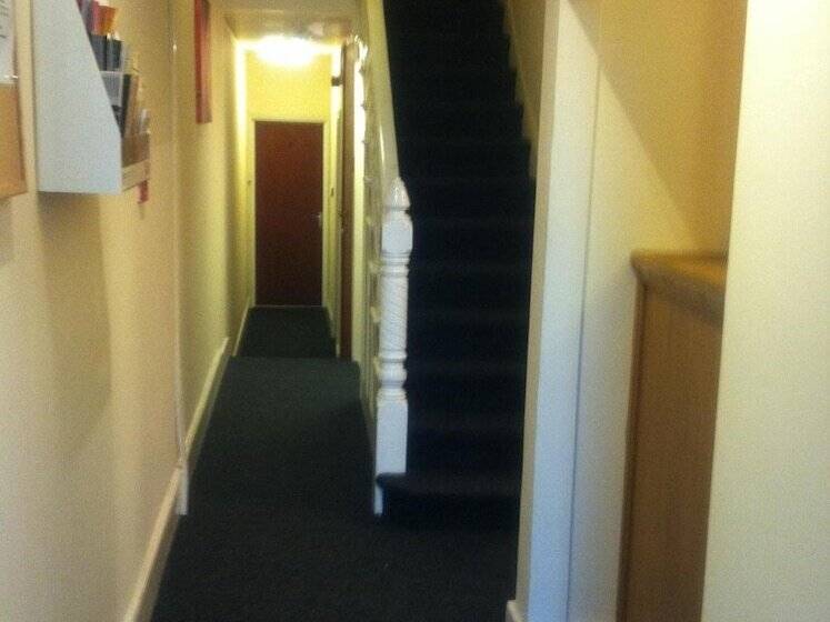 London Olympus Hotel Nirvana