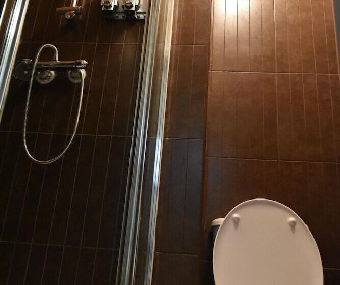 London Olympus Hotel Nirvana