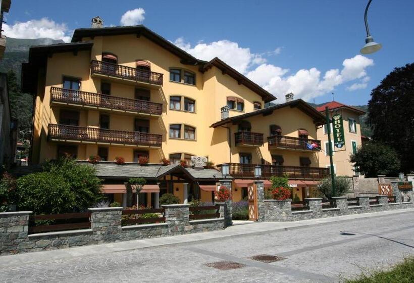 Paradise Hotel & Wellness