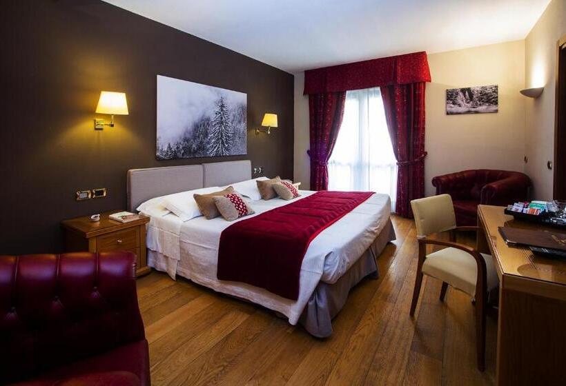 Paradise Hotel & Wellness