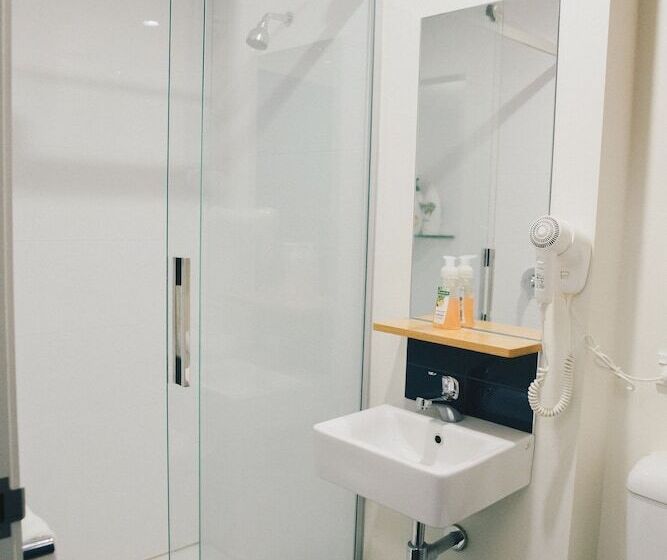 Park Hotel Lambton Quay