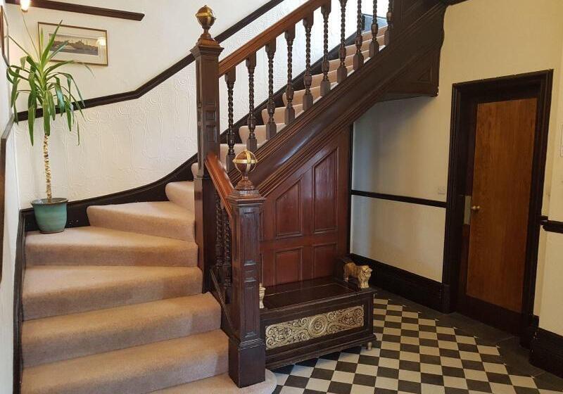 بنسيون Bonkle House