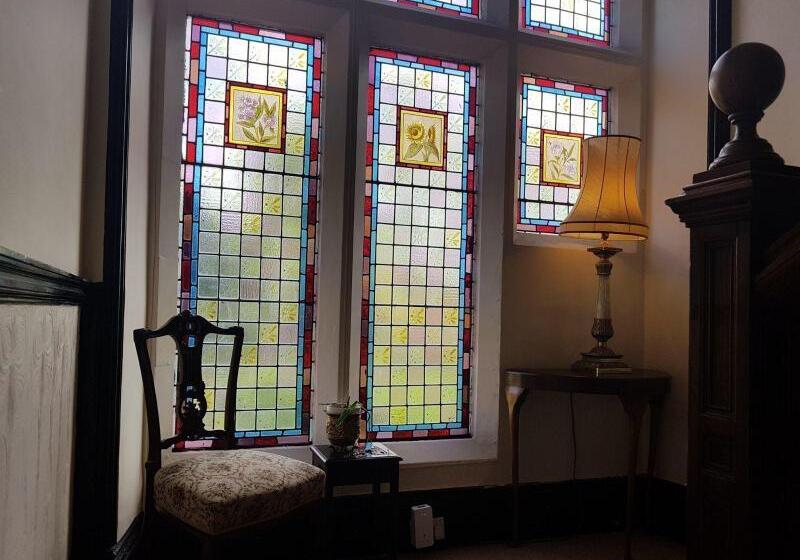 بنسيون Bonkle House