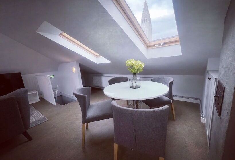 Pension (Hôtel basse catégorie) Freyja Guesthouse & Suites