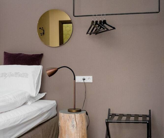 Pension (Hôtel basse catégorie) Freyja Guesthouse & Suites