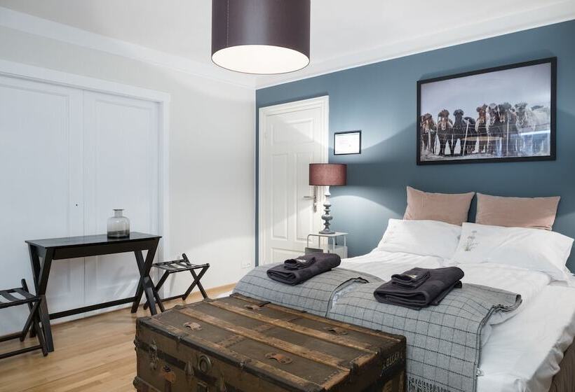 Pension (Hôtel basse catégorie) Freyja Guesthouse & Suites