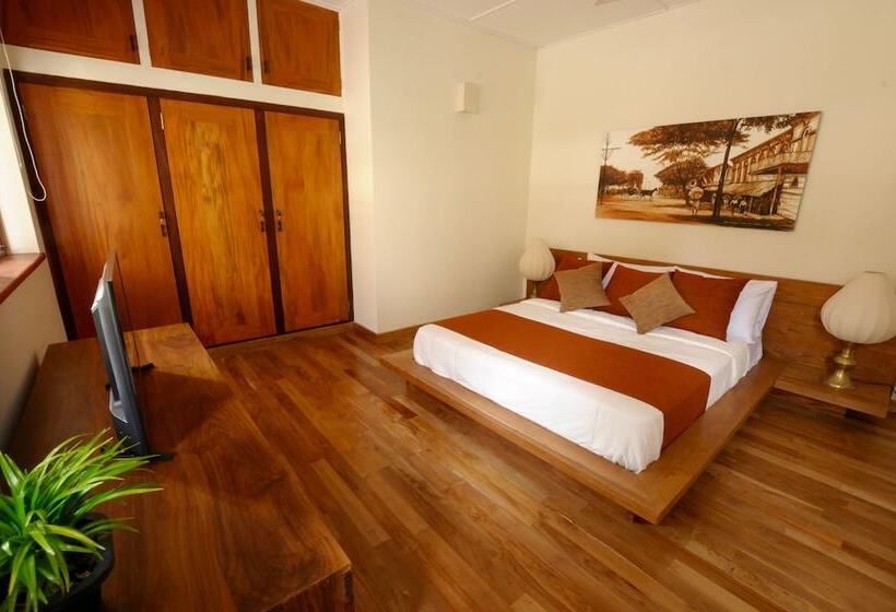 بنسيون Halcyon House Colombo