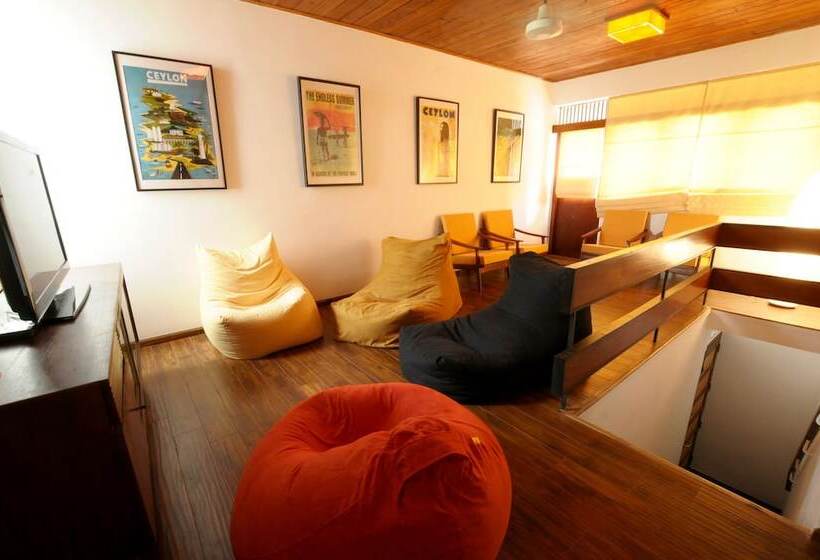 بنسيون Halcyon House Colombo