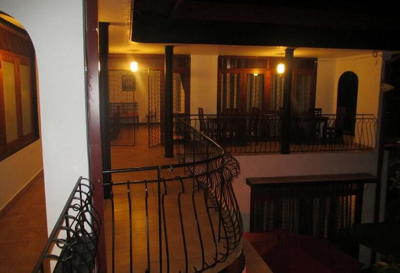 Пансион New Kandy Residence