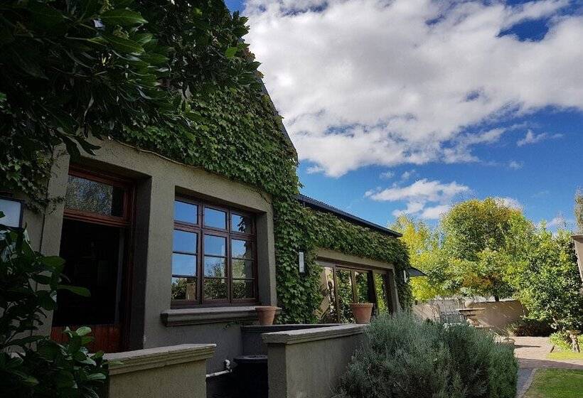 ペンション Old House Lodge