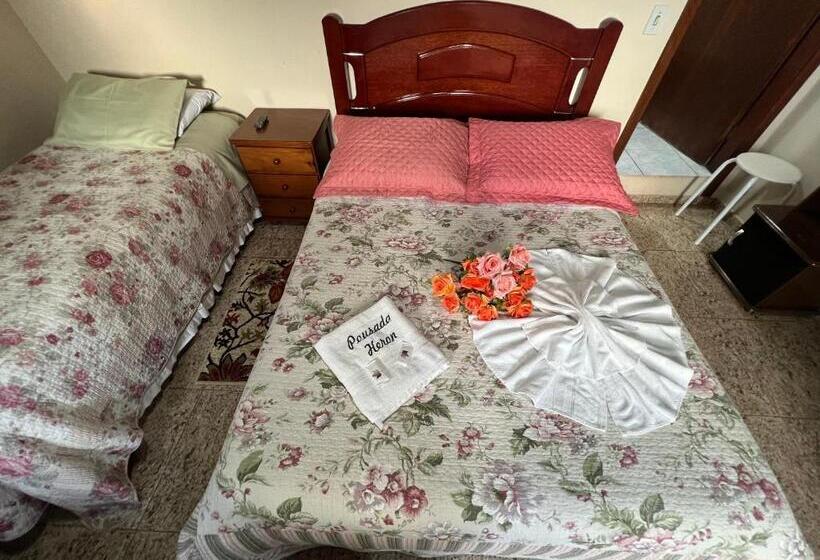 펜션 Pousada Heron