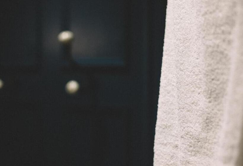 بنسيون The Stag At Stow