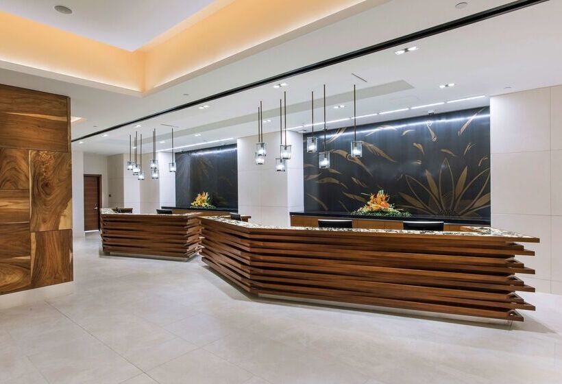 Курорт Hilton Grand Vac Club The Grand Islander Waikiki Honolulu