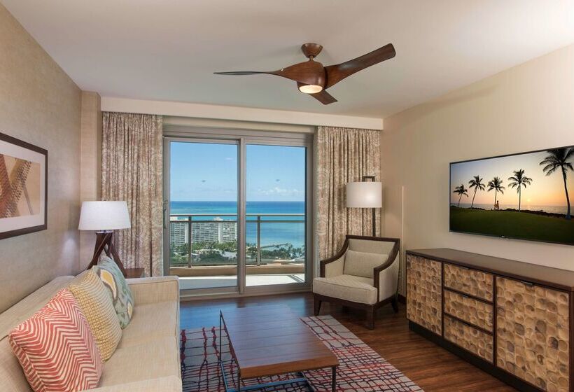 Курорт Hilton Grand Vac Club The Grand Islander Waikiki Honolulu