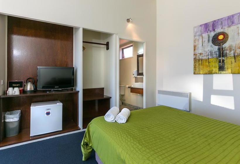 Riverlands Roadhouse Motel