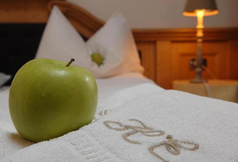 Romantic Hotel Excelsior