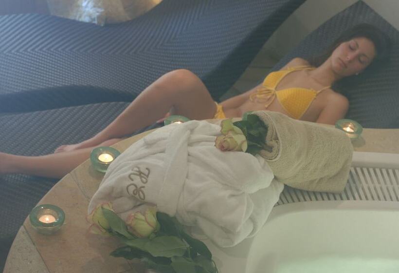 Romantic Hotel Excelsior