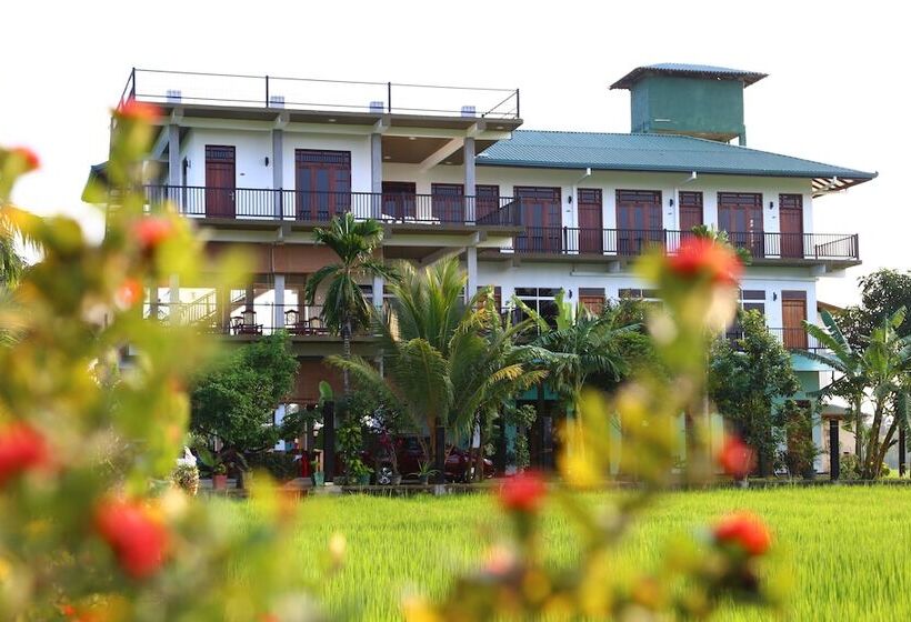 Serene Park Hotel By Ark