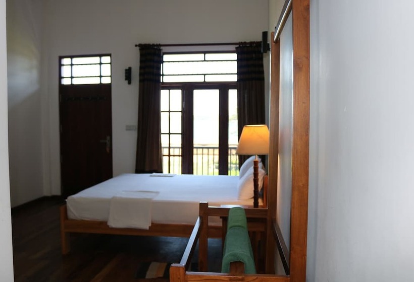 Serene Park Hotel By Ark